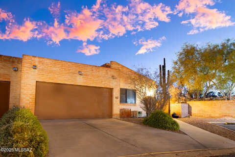 Campbell, TUCSON, AZ 85718