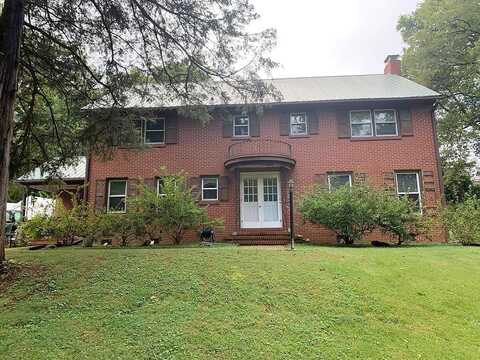 Grove, CHASE CITY, VA 23924