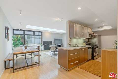 Waring, LOS ANGELES, CA 90038