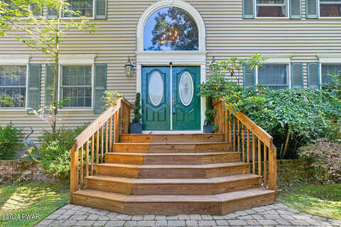 Winding Brook, SHOHOLA, PA 18458