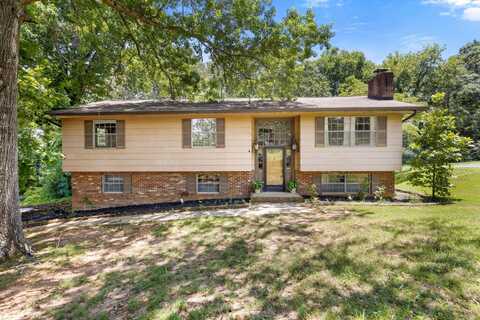 8842 Lake Crest Circle, Chattanooga, TN 37416