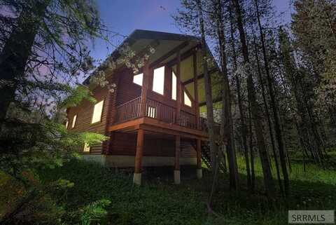 4001 Cougar Street, Island Park, ID 83429
