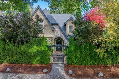 E, LAKE OSWEGO, OR 97034