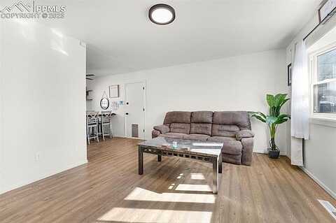 Whitehall, COLORADO SPRINGS, CO 80906