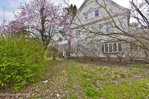 Thomas, STROUDSBURG, PA 18360