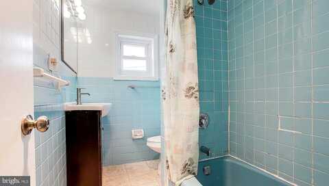 Springfield, CLIFTON HEIGHTS, PA 19018