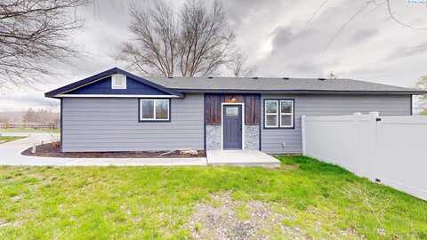 Grace, BENTON CITY, WA 99320