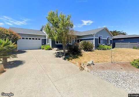 Natalie, BANDON, OR 97411