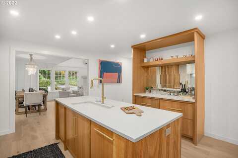 Garden Home, PORTLAND, OR 97219