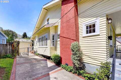 27Th, PORTLAND, OR 97212