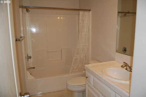 1St, PORTLAND, OR 97239