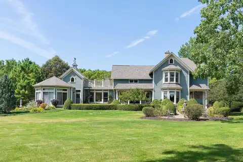 Fox Hollow, MEQUON, WI 53097