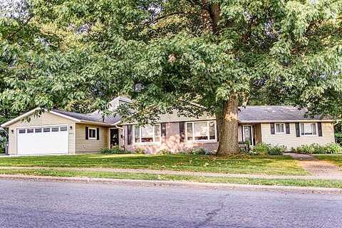 Adams, MARSHFIELD, WI 54449