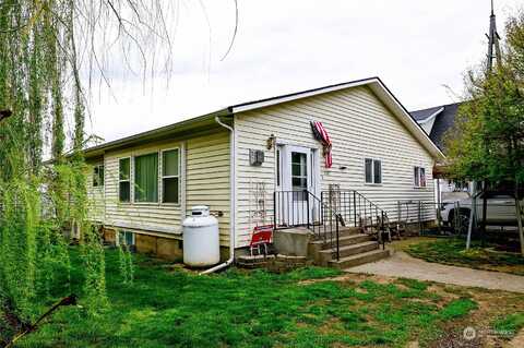 Bruce, WAITSBURG, WA 99361