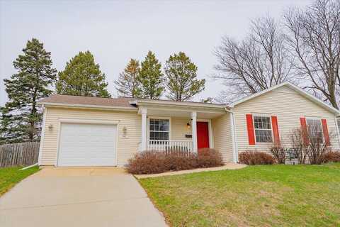 Pine, SUN PRAIRIE, WI 53590