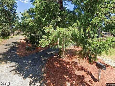 Patricia, GLADSTONE, OR 97027