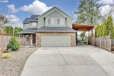 Laura, TROUTDALE, OR 97060