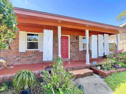 Lloyd, PENSACOLA, FL 32501