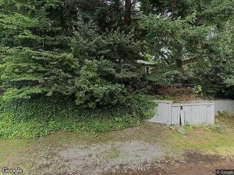 Russell, PORTLAND, OR 97220