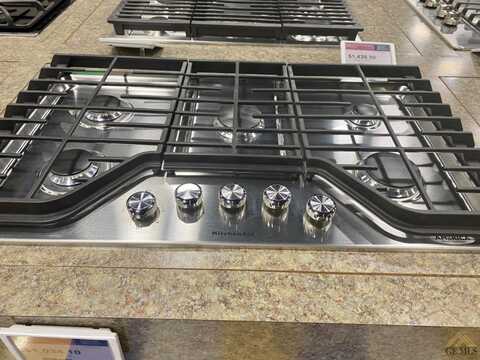 Jade, BAKERSFIELD, CA 93306