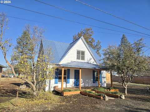 Couch, WALLOWA, OR 97885