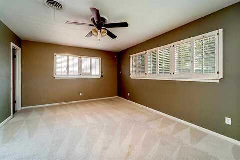 58Th, LUBBOCK, TX 79413