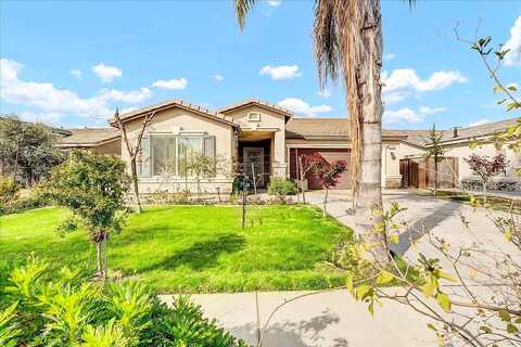 Harriett, SANGER, CA 93657