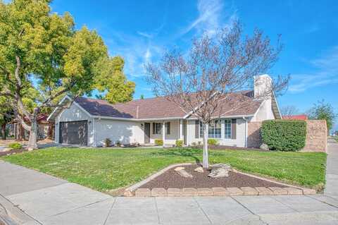 Whittier, CLOVIS, CA 93611