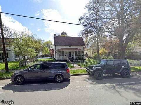 4Th, GRANTS PASS, OR 97526