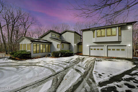 Broadmoor, HAWLEY, PA 18428