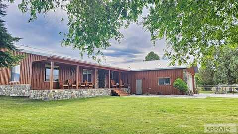 504 N Hwy 93, Carmen, ID 83462