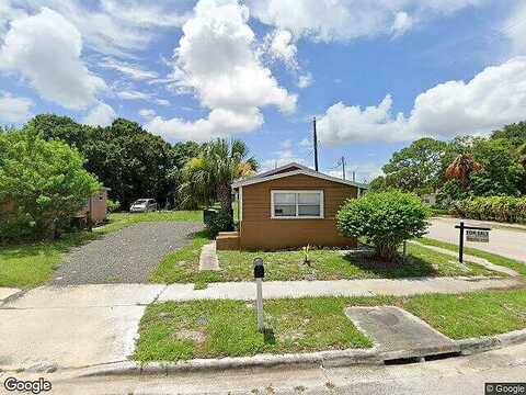 19Th, FORT PIERCE, FL 34950