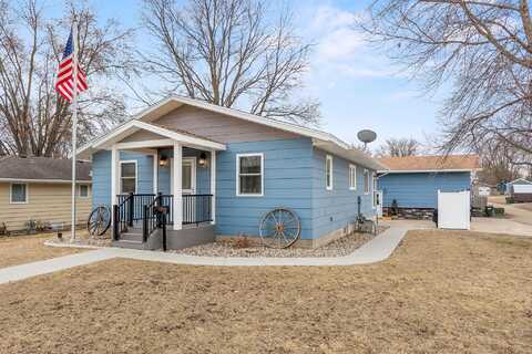 College, HUTCHINSON, MN 55350