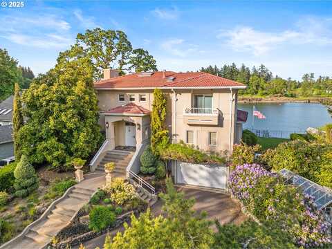 Fielding, LAKE OSWEGO, OR 97034