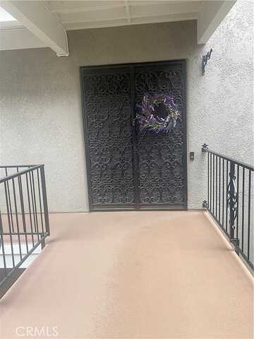Via Mariposa, LAGUNA WOODS, CA 92637