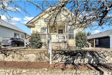 Ellis, PORTLAND, OR 97202