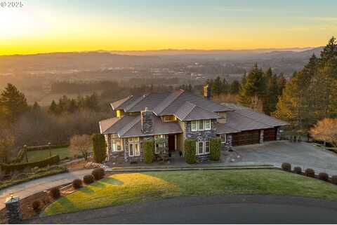 Lauren, NEWBERG, OR 97132