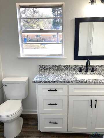 Village, HENDERSON, TX 75654