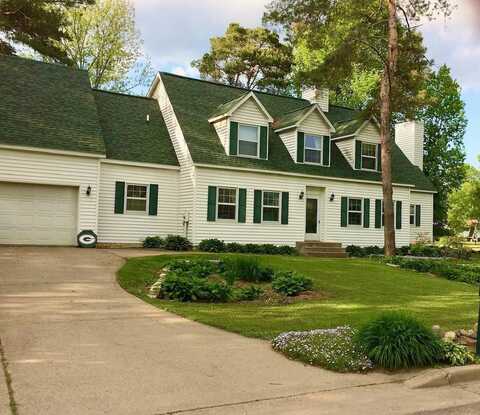 Donatelle, AMERY, WI 54001
