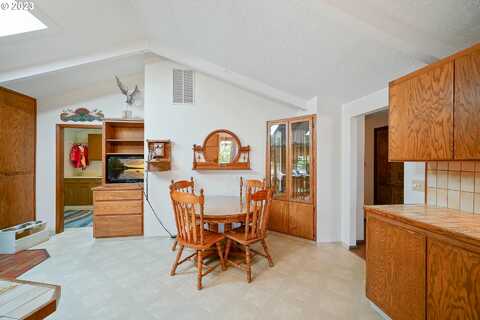 Oak, SALEM, OR 97306