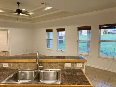 Turkey, MEADOWLAKES, TX 78654
