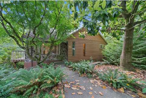 6Th, LAKE OSWEGO, OR 97034