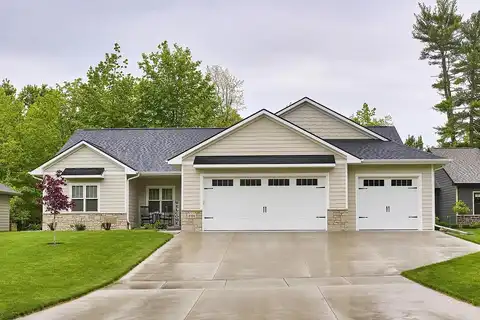 Woodfield, GREEN BAY, WI 54313