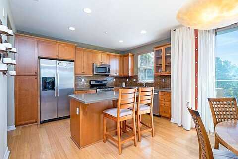 Olive Green, CHULA VISTA, CA 91913