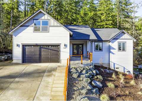 Holly, COTTAGE GROVE, OR 97424