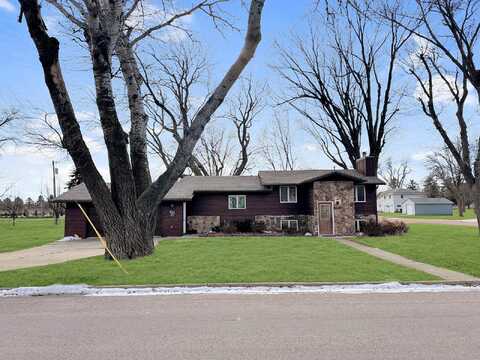 Greenwood, TRACY, MN 56175