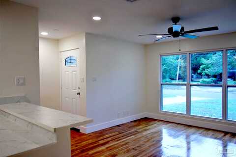 Madison, PENSACOLA, FL 32505