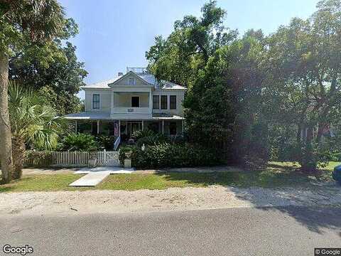 9Th, APALACHICOLA, FL 32320