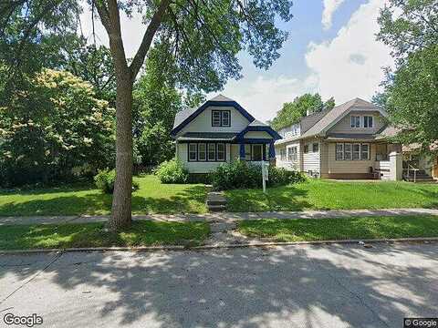 70Th, MILWAUKEE, WI 53218