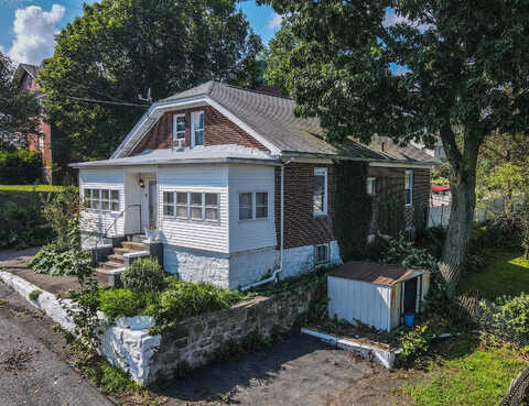 Walnut, FREELAND, PA 18224